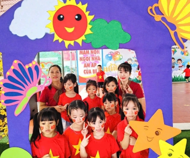 TRƯỜNG MN HOA MAI, xin thông báo tới quý vị phụ huynh, học sinh lịch nghỉ lễ Quốc Khánh 2/9